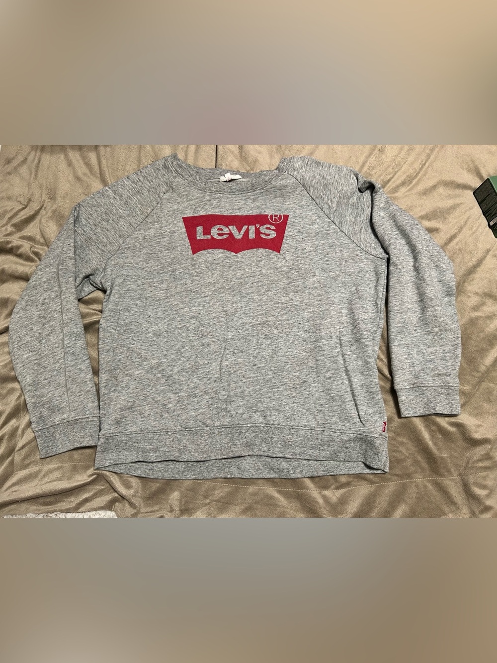 Levi's Heather Gray Crewneck with Red Logo Size Medium